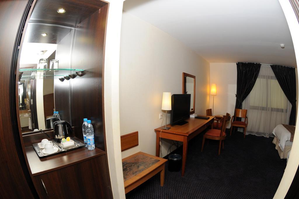 Hala Hotel Khobar Bagian luar foto