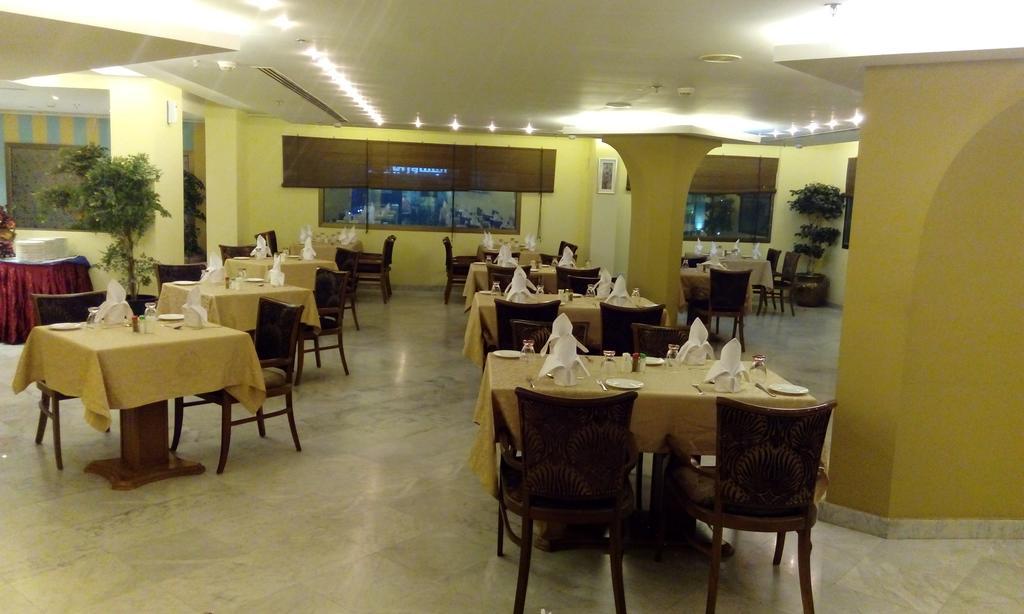 Hala Hotel Khobar Bagian luar foto
