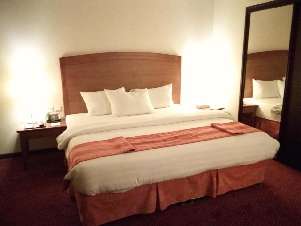 Hala Hotel Khobar Bagian luar foto