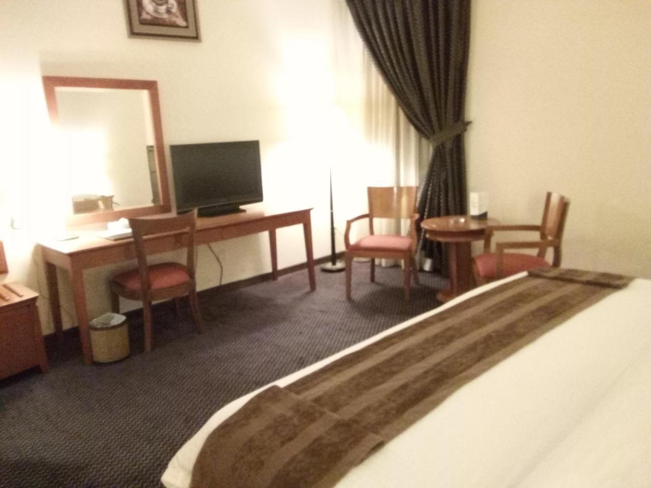 Hala Hotel Khobar Bagian luar foto