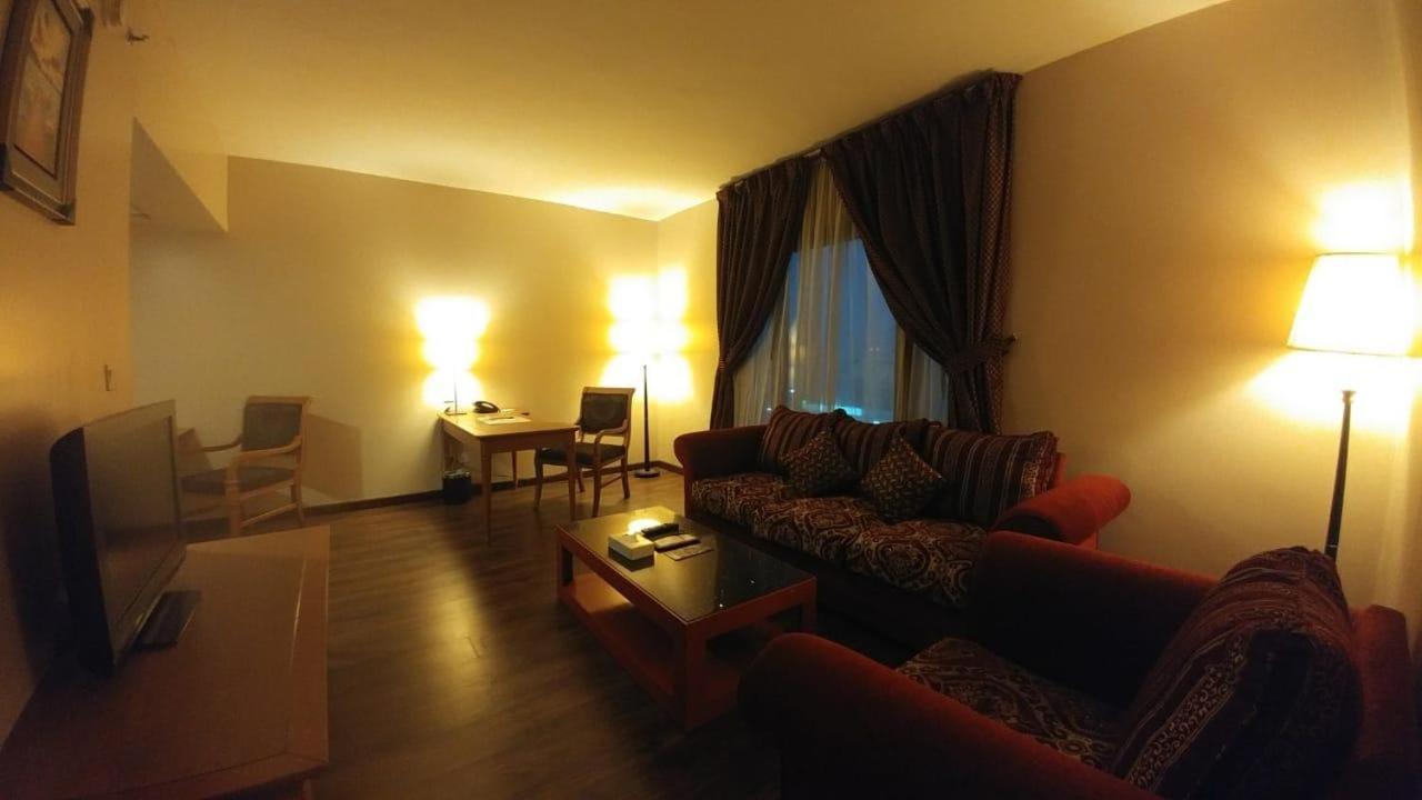 Hala Hotel Khobar Bagian luar foto
