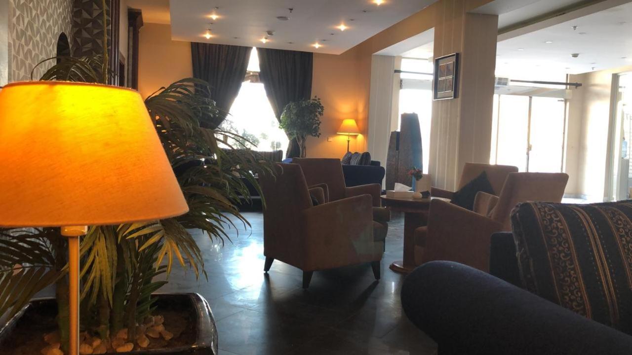 Hala Hotel Khobar Bagian luar foto